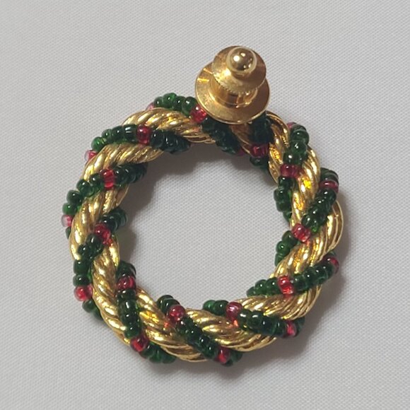 Vintage Wreath Pin Brooch Gold Tone & Beads Green Red Christmas Holiday - Picture 2 of 5